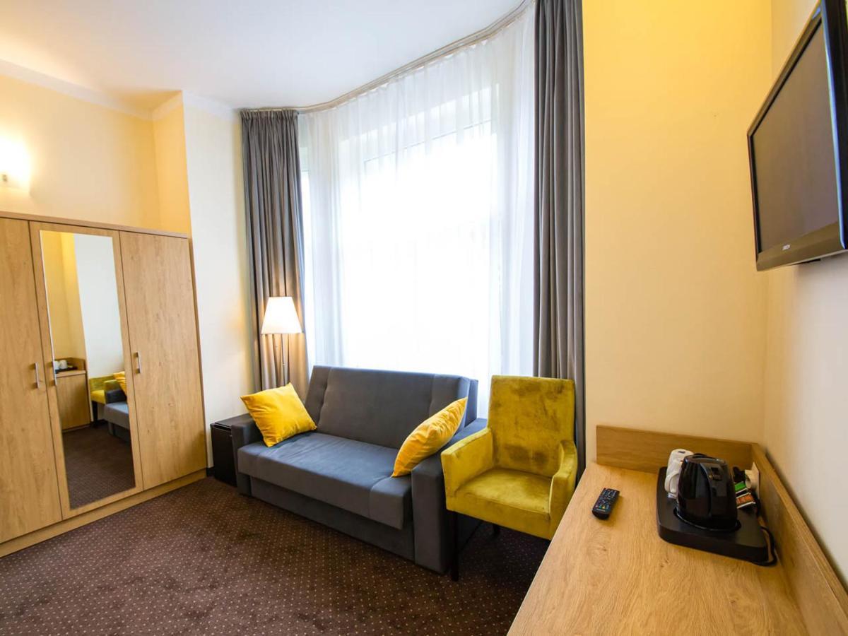 Apartament z balkonem