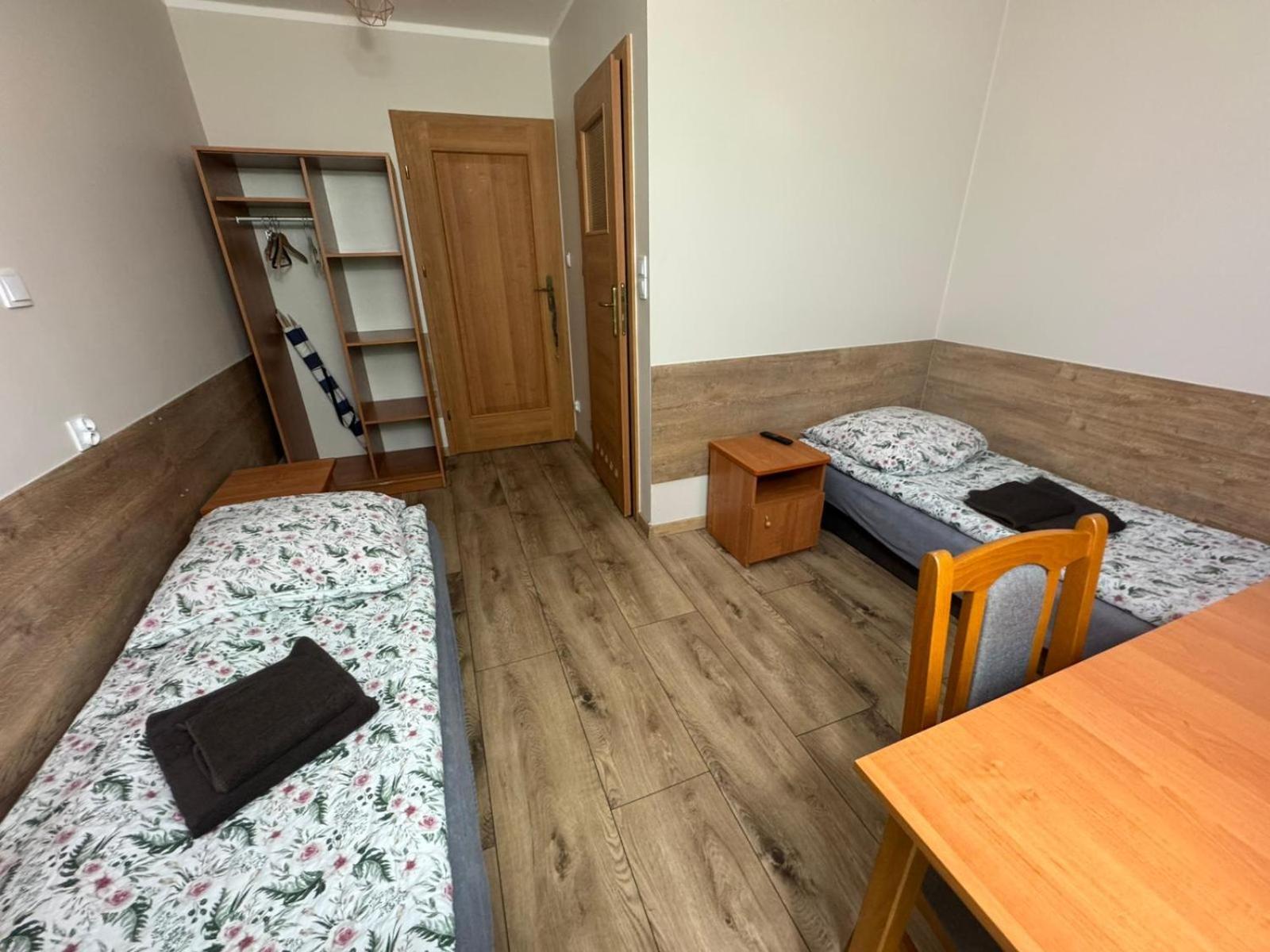 Standard Twin Room,1674000896:JPEG