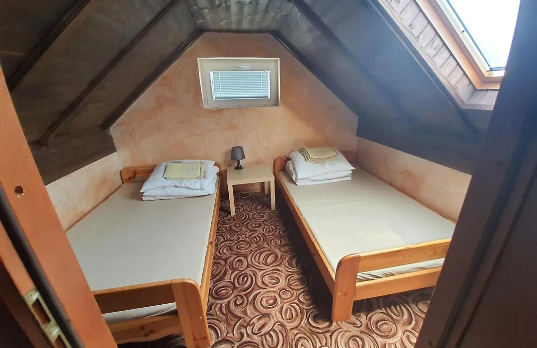Pokoje Gościnne FALA JAROSŁAWIEC-1