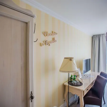 Hotel Ottaviano-3