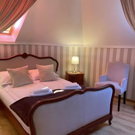 Willa Wiktoria w Rozewiu - Apartamenty z aneksem kuchennym , śniadanie w cenie-2