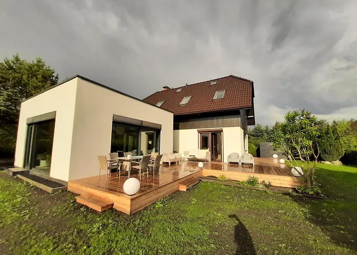 Villa Danuta- Wiselka, Direct At National Park, Big Garden, 4 Bedrooms, Private Sauna