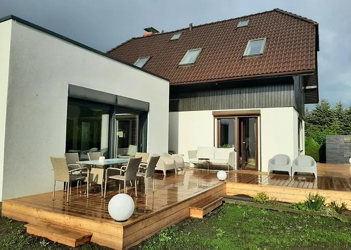 Villa Danuta- Wiselka, Direct At National Park, Big Garden, 4 Bedrooms, Private Sauna