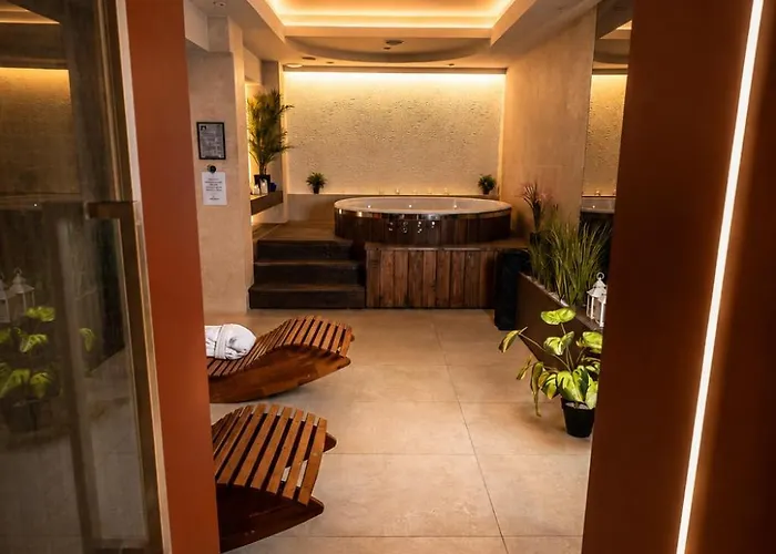 Hotel ARA - Dancing Club Restauracja Kameralne SPA ARA Jastrzębia Góra